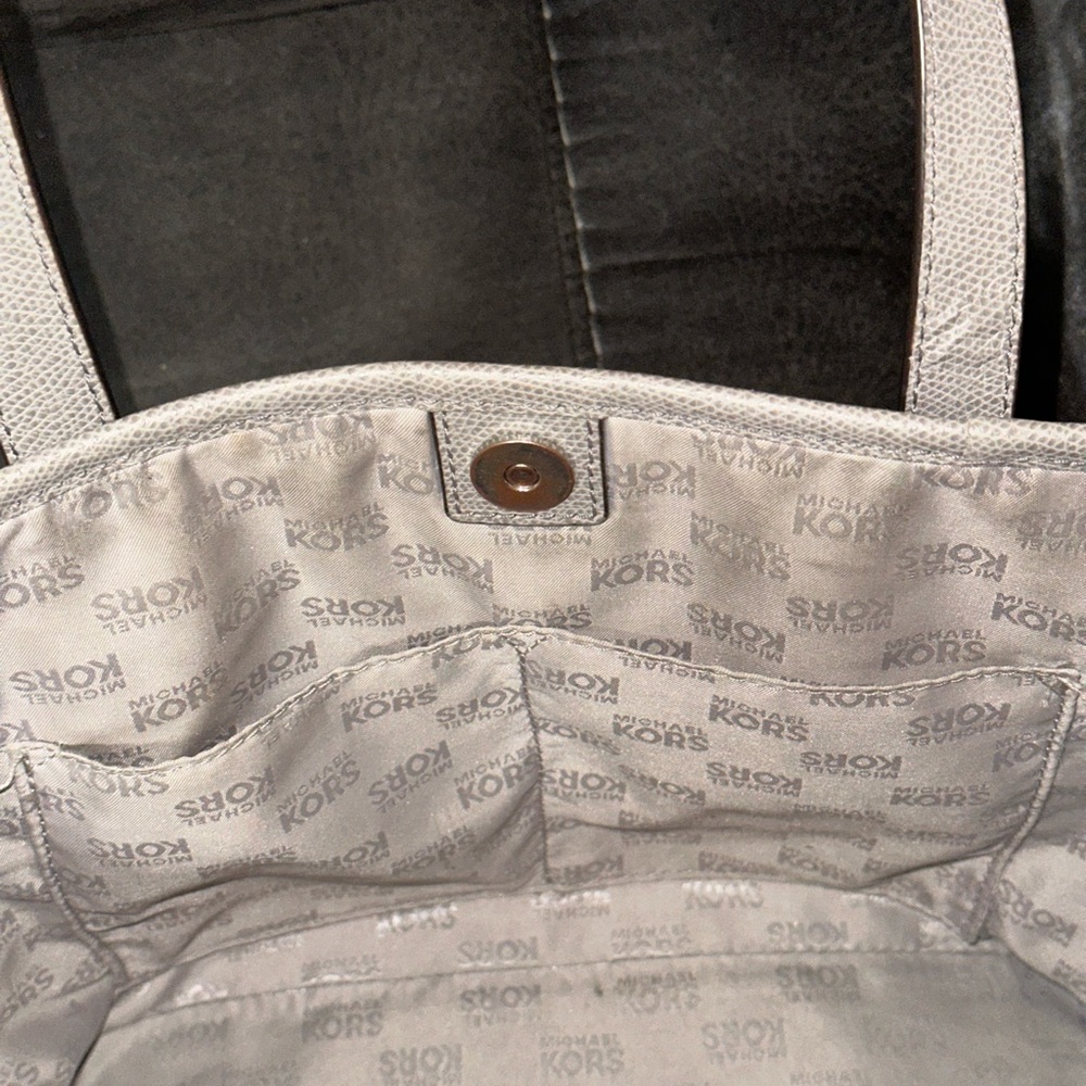 Michael Kors Gray Pebbled Leather Shoulder Bag Purse - Picture 7 of 9